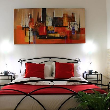 Exclusive Central Apartment 48 Рим Екстериор снимка