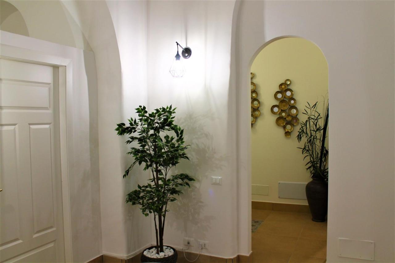 Exclusive Central Apartment 48 Рим Екстериор снимка